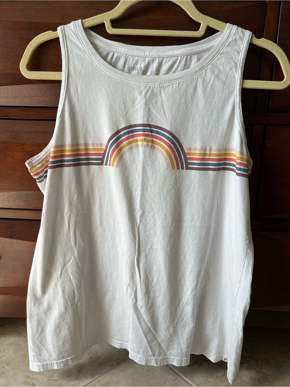 ‼️EUC: Pact Organic Graphic Rainbow Scoop Neck Tank - L